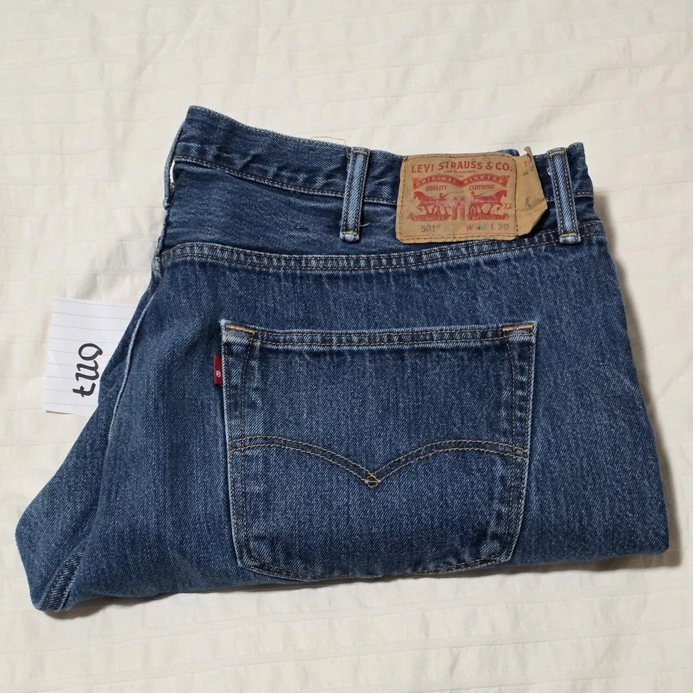 Levis 501 Jeans Mens 42x30 Blue Denim Button Fly Straight Leg Classic Fit Dark‎
